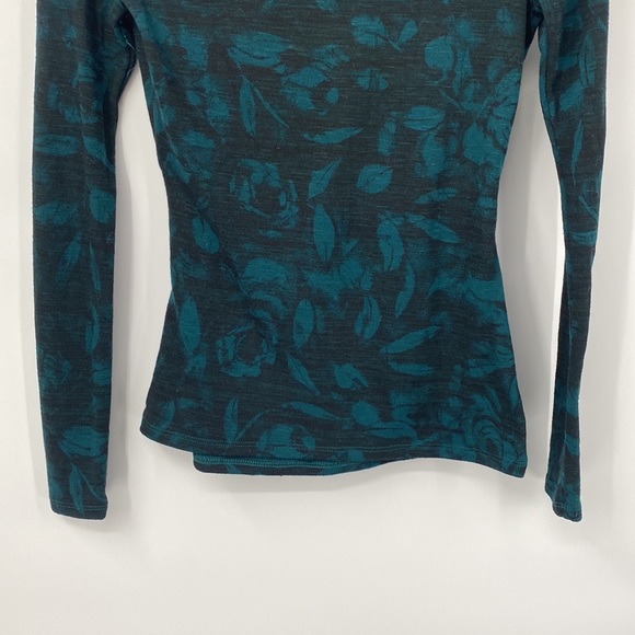 Rock & Republic Teal Green and Black Floral Wrap Long Sleeve Top - Picture 8 of 9